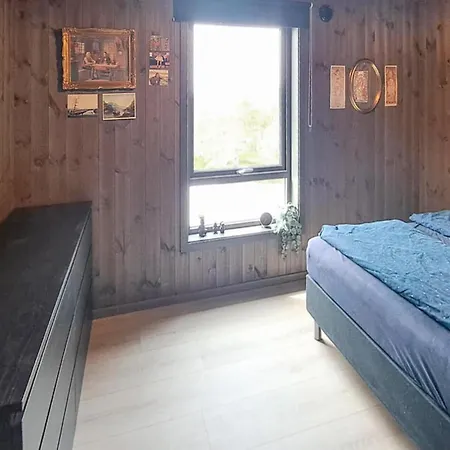 4 Bedroom Lovely In Dolemo *