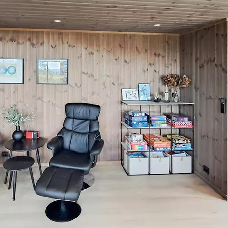 4 Bedroom Lovely Home In Dolemo